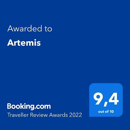 Artemis Hotel Karpenísion Exterior foto